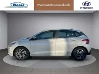 Gebraucht Hyundai i20 Trend 101 PS (74 kW) 2025 Farbe: hellgrau Limousine
