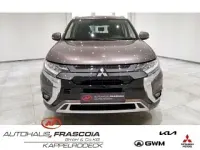 Gebraucht Mitsubishi Outlander P-HEV Basis 135 PS (99 kW) 2021 Braun SUV