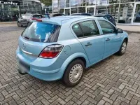 Używany Opel Astra 90 KM (66 kW) 2009 Niebieski Coupe