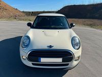 Usata Mini ONE 102 CV (75 kW) 2016 Beige Utilitaria