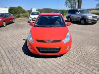 Gebraucht Hyundai i20 Comfort 101 PS (74 kW) 2009 Rot Kleinwagen