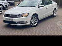 Gebraucht VW Passat 140 PS (102 kW) 2014 Weiß Limousine