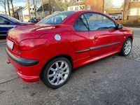 Gebraucht Peugeot 206 CC 136 PS (100 kW) 2002 Rot Cabrio