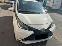 Gebraucht Toyota Aygo X-play 70 PS (51 kW) 2017 Weiß Kleinwagen