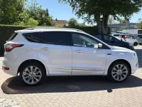 Gebraucht Ford Kuga Vignale 242 PS (177 kW) 2018 Weiß arktisweiß (metallic) (metallic) SUV