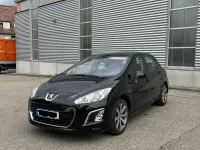 Gebraucht Peugeot 308 Active 120 PS (88 kW) 2011 Schwarz Limousine