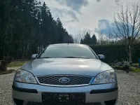 Gebraucht Ford Mondeo 110 PS (80 kW) 2005 Grau Kombi