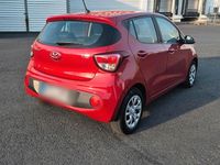 Gebraucht Hyundai i10 66 PS (48 kW) 2019 Rot Kleinwagen