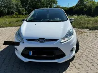 Gebraucht Ford Fiesta Titanium 120 PS (88 kW) 2011 Weiß Limousine