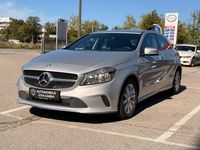 Gebraucht Mercedes A180 122 PS (89 kW) 2016 Silber Limousine