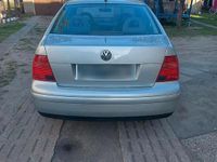 Second-hand VW Bora 150 CP (110 kW) 2000 Argintiu Hatchback