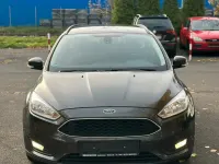 Gebraucht Ford Focus 125 PS (91 kW) 2016 Grau Kombi