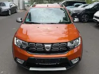 Gebraucht Dacia Sandero Stepway 90 PS (66 kW) 2018 Grün Limousine