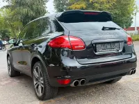 Gebraucht Porsche Cayenne Turbo 500 PS (367 kW) 2012 Schwarz SUV