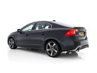Gebraucht Volvo S60 R-Design Summum 150 PS (110 kW) 2015 Schwarz Limousine