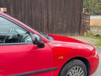 Gebraucht Mitsubishi Carisma 90 PS (66 kW) 1997 Rot Limousine