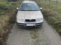 Gebraucht Skoda Octavia Ambiente 102 PS (75 kW) 2004 Gold Kombi