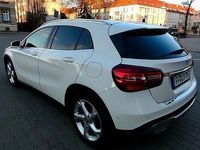 Gebraucht Mercedes GLA180 122 PS (89 kW) 2017 Weiß SUV