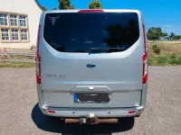 Gebraucht Ford Tourneo Titanium 155 PS (114 kW) 2014 Silber Van / Kleinbus