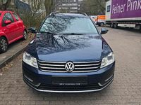 Gebraucht VW Passat 140 PS (102 kW) 2013 Blau Kombi