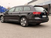 Gebraucht VW Passat 150 PS (110 kW) 2015 Schwarz Kombi