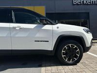 Gebraucht Jeep Compass Trailhawk 179 PS (131 kW) 2023 Alpine white vr296 (weiß) SUV
