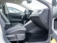 Gebraucht VW Polo Life 116 PS (85 kW) 2025 Silber / reflexsilber Kleinwagen