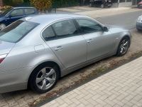 Gebraucht BMW 525 177 PS (130 kW) 2006 Silber Limousine