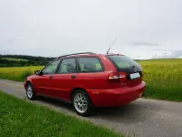 Gebraucht Volvo V40 122 PS (89 kW) 2003 Rot Kombi