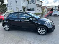 Używany Kia Rio Edition 7 86 KM (63 kW) 2012 Czarny Sedan/Limuzyna
