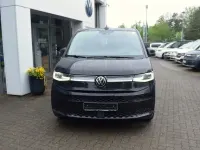 Gebraucht VW T7 Style 150 PS (110 kW) 2024 Schwarz Van