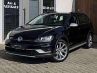 Gebraucht VW Golf VII Basis 179 PS (131 kW) 2016 Deep black perleffekt Kombi
