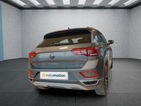 Gebraucht VW T-Roc 150 PS (110 kW) 2024 Grau SUV