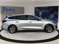 Używany Ford Focus Titanium 120 KM (88 kW) 2022 Srebrny Sedan/Limuzyna