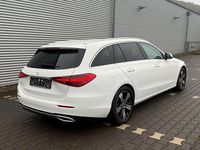Gebraucht Mercedes C220 200 PS (147 kW) 2022 Weiß Kombi