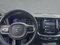 Second-hand Volvo XC60 Plus 197 CP (144 kW) 2023 Gri SUV