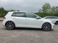 Gebraucht VW Golf VII GTI 220 PS (161 kW) 2014 Weiß Limousine