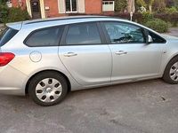 Używany Opel Astra Selection 140 KM (102 kW) 2011 Srebrny Kombi