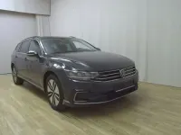 Gebraucht VW Passat 156 PS (114 kW) 2021 Grau Kombi