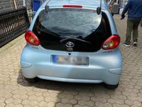 Gebraucht Toyota Aygo 69 PS (50 kW) 2005 Blau Kleinwagen