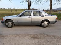Gebraucht Mercedes 190 109 PS (80 kW) 1991 Silber Limousine