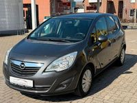 Gebraucht Opel Meriva Design Edition 101 PS (74 kW) 2011 Grau Van / Kleinbus