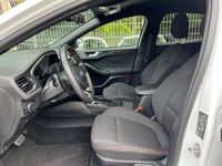 gebraucht Ford Focus 1,0 EcoBoost 92kW ST-Line Auto ST-Line