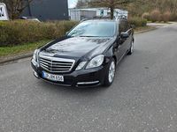 Gebraucht Mercedes E350 Avantgarde 265 PS (194 kW) 2011 Schwarz Limousine