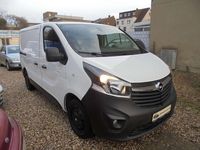Gebraucht Opel Vivaro 121 PS (88 kW) 2019 Weiß Van / Kleinbus