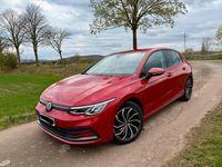 Gebraucht VW Golf VIII 150 PS (110 kW) 2022 Rot Limousine