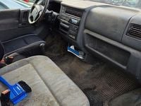 Second-hand VW Caravelle 102 CP (75 kW) 1998 Verde Van