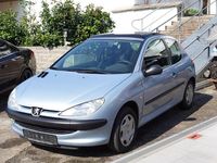 Gebraucht Peugeot 206 69 PS (50 kW) 2001 Silber Kleinwagen