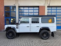 Gebraucht Land Rover Defender Adventure 122 PS (89 kW) 2016 Weiß Kombi