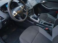 Gebraucht Ford Focus Trend 125 PS (91 kW) 2011 Schwarz Kombi